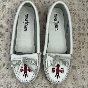 Minnetonka Women Moccasins
